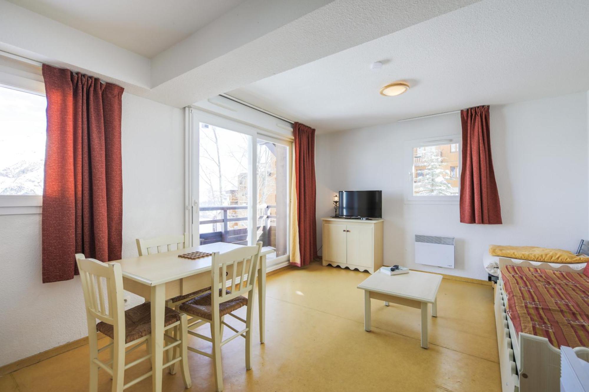Residence Les Chalets De Puy Saint Vincent - Maeva Home Puy-Saint-Vincent Room photo